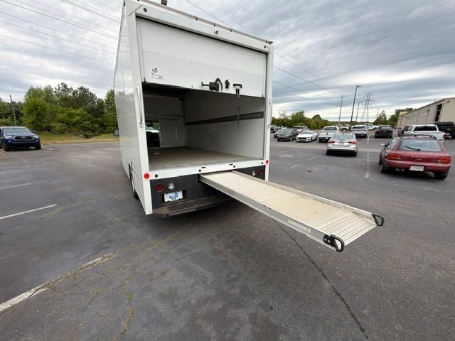 2024 Ford E-350SD Base Cutaway