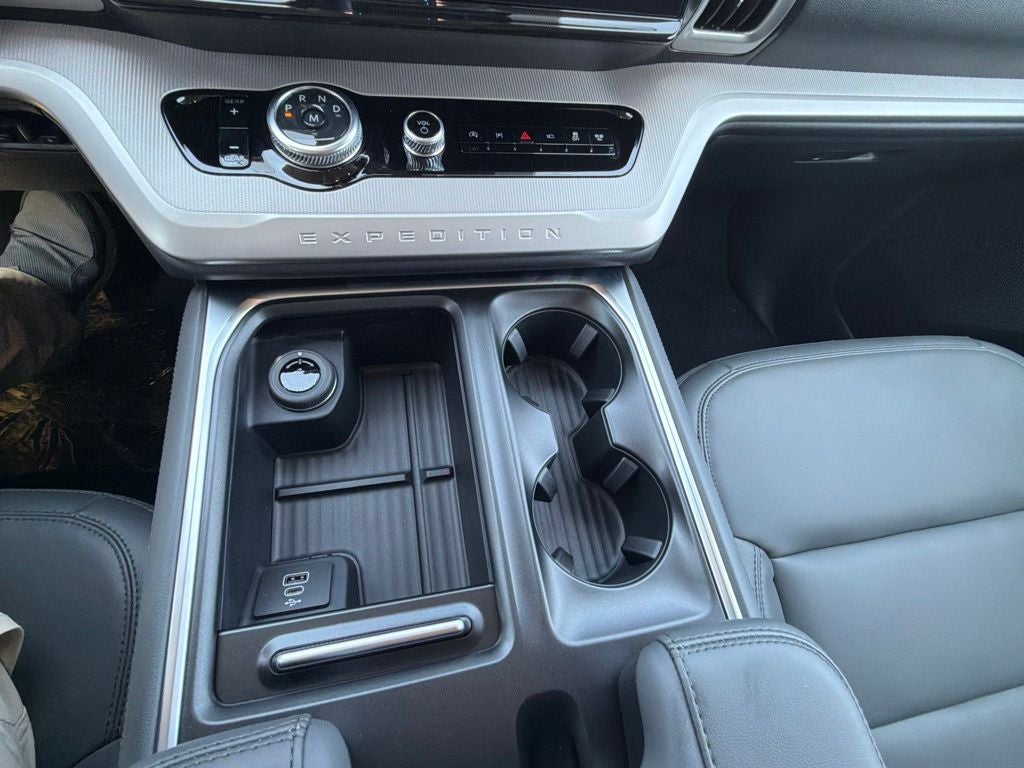 2027 Ford Expedition Max Active