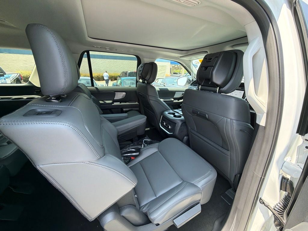 2027 Ford Expedition Max Active
