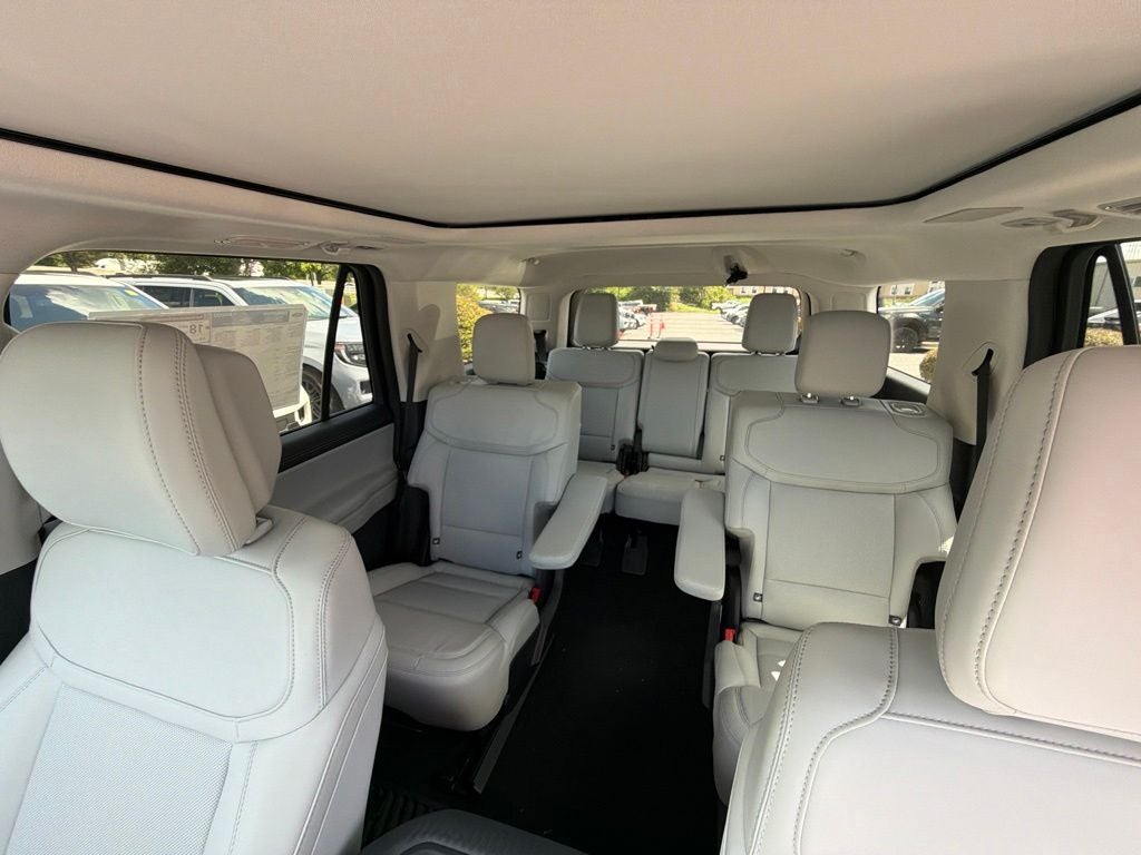 2027 Ford Expedition Platinum