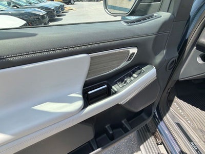 2027 Ford Expedition Platinum