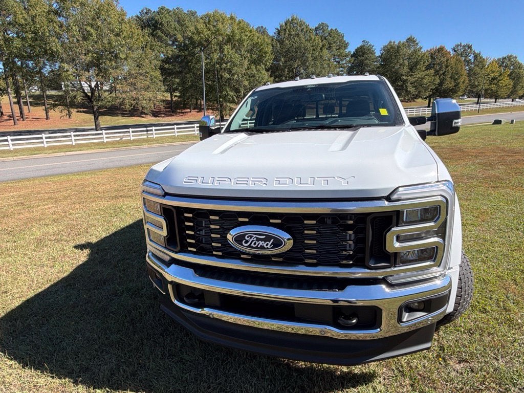 2027 Ford F-450SD Lariat DRW