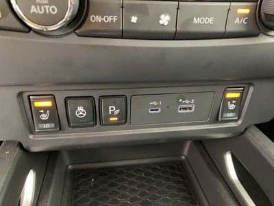 2024 Nissan Frontier SV