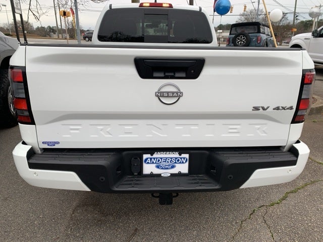 2024 Nissan Frontier SV