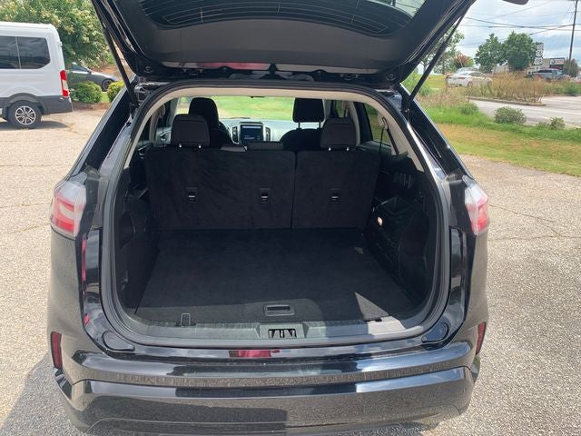 2023 Ford Edge SE