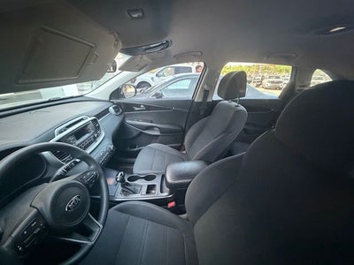 2017 Kia Sorento L