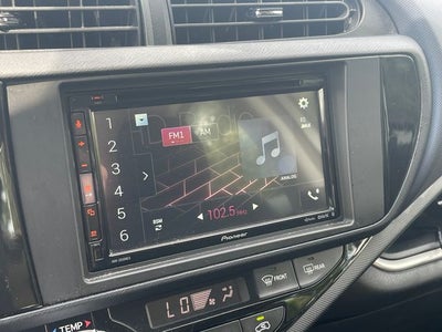 2015 Toyota Prius c Two